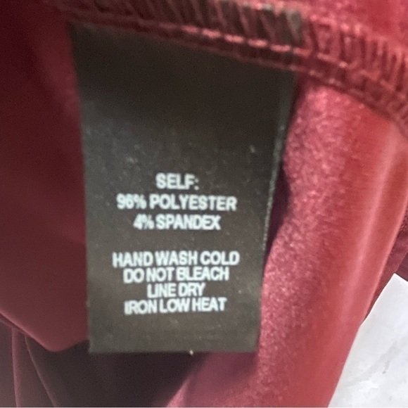 Lulu’s Make it Hot Burgundy Long Sleeve Bodycon Dress Size Medium NWT - Picture 9 of 9